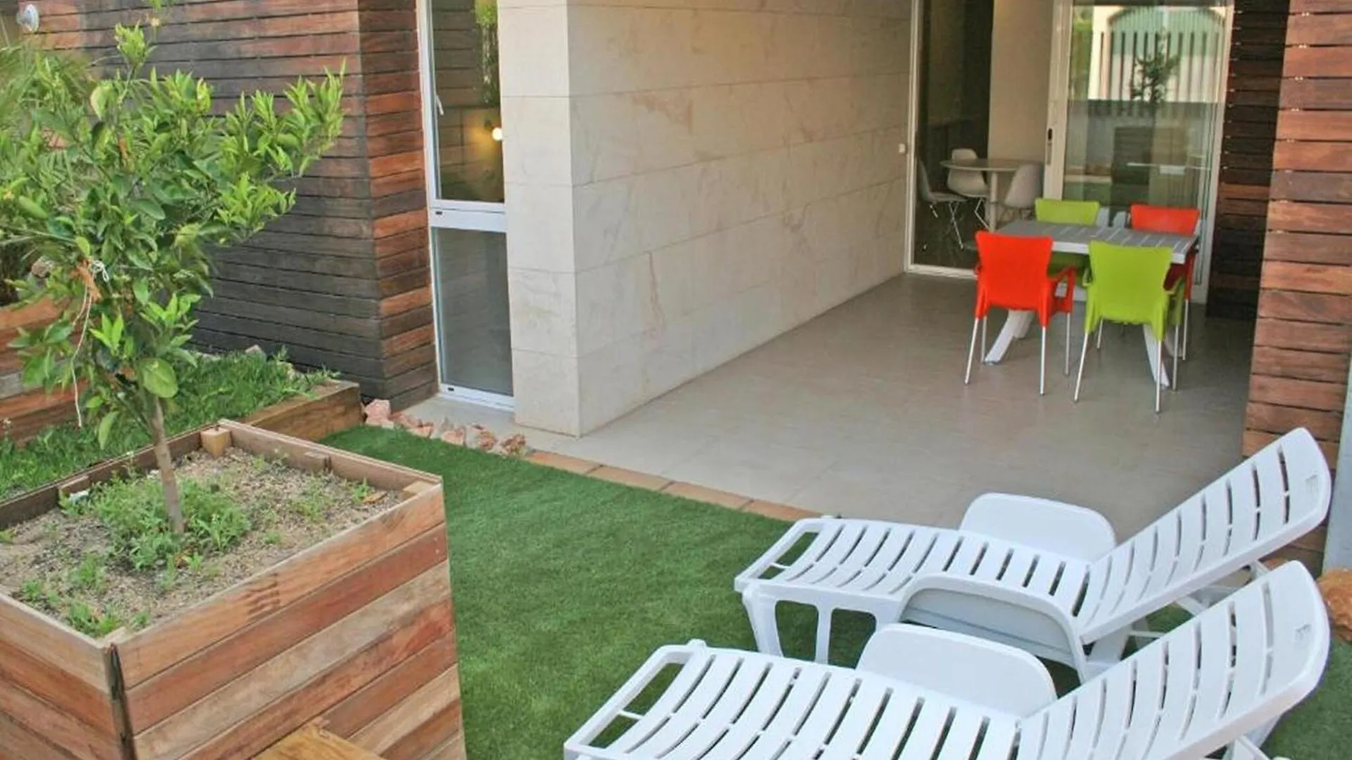 Apartment Facing The Pool L' Escala Spain